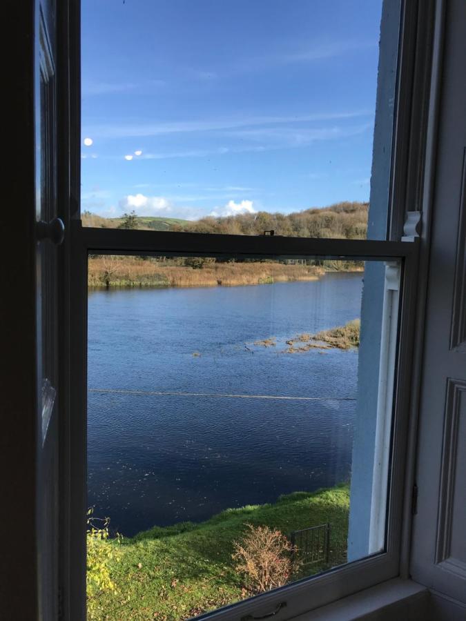Riverbank House Bed And Breakfast Innishannon Екстериор снимка