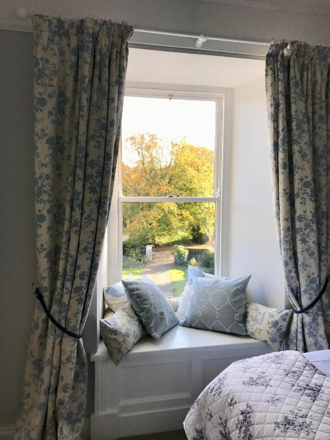 Riverbank House Bed And Breakfast Innishannon Екстериор снимка